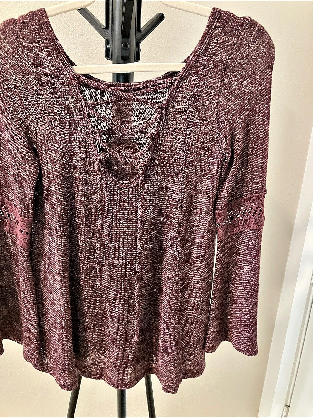 Lace Sleeve Knit Tunic in burgundy